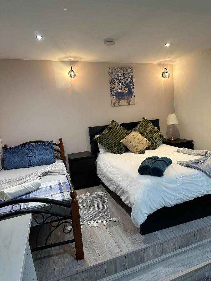 Charming Studio Apartment In Londres Exterior foto
