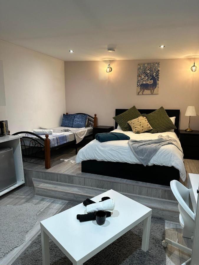 Charming Studio Apartment In Londres Exterior foto